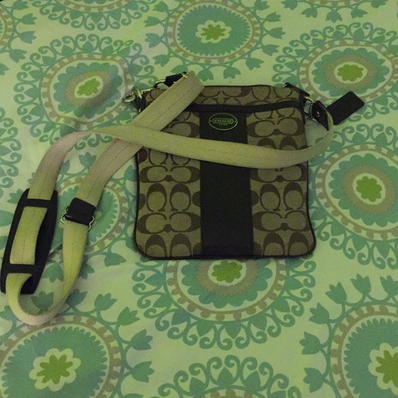 Coach Crossbody Bag - Picture 3 of 5